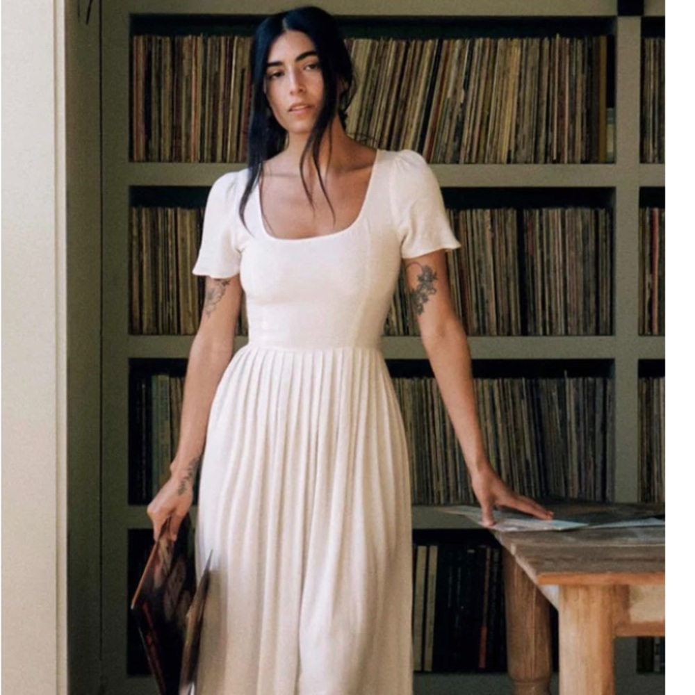 Scarlet Dress - Eggshell